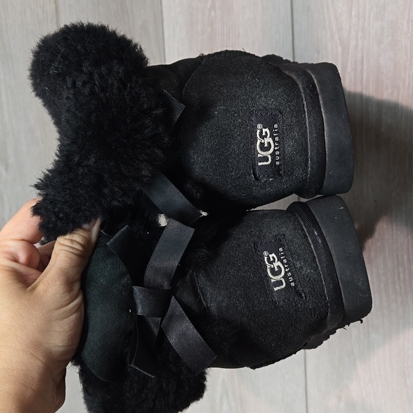 Ugg Australia Women Ankle Bow Leather Sheepskin Boots shoes sz 9 - Picture 7 of 15